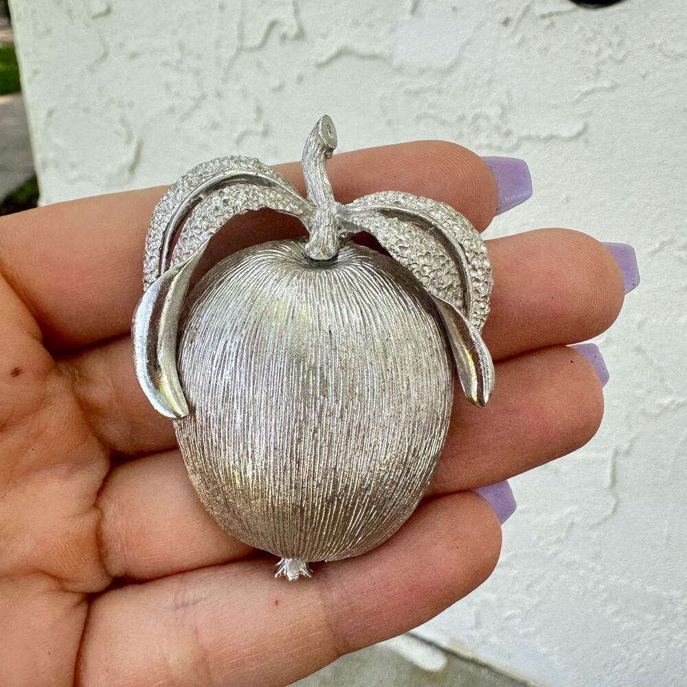 Vintage Sarah Coventry 1960s "Adams Delight" Apple Fashion Pendant Brooch